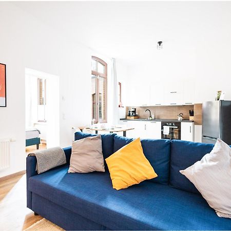 Apartments Am Neuen Theater - Altstadt - Zentral - Kueche - Wifi - Powered By Ko-Living ハレ エクステリア 写真