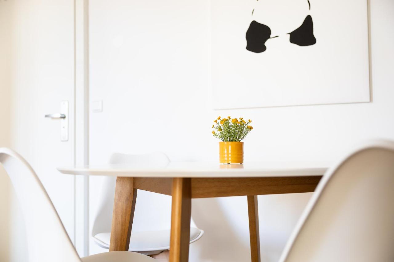 Apartments Am Neuen Theater - Altstadt - Zentral - Kueche - Wifi - Powered By Ko-Living ハレ エクステリア 写真