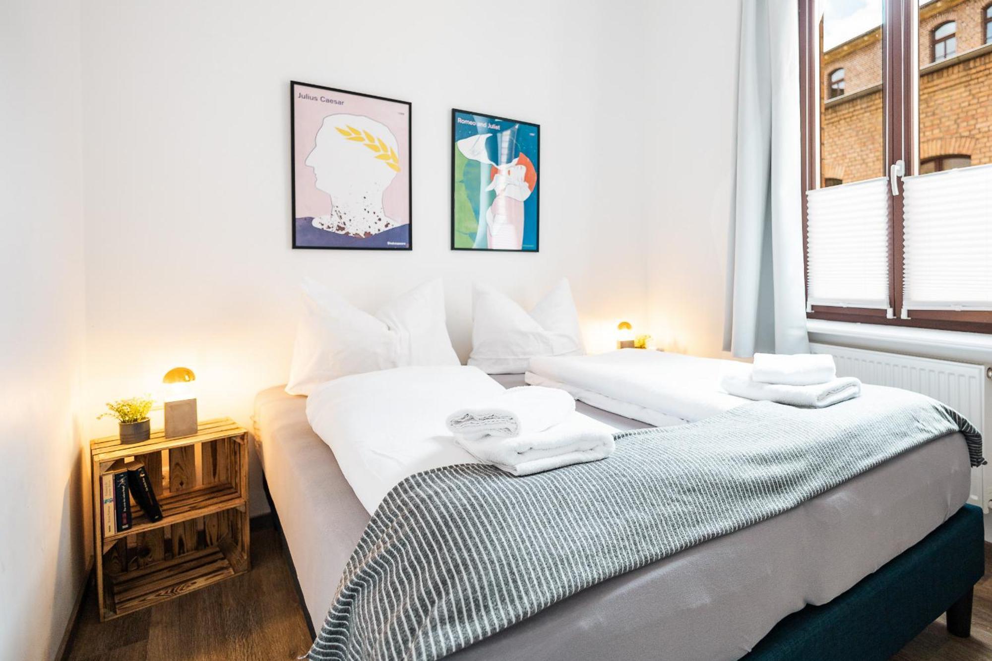 Apartments Am Neuen Theater - Altstadt - Zentral - Kueche - Wifi - Powered By Ko-Living ハレ エクステリア 写真