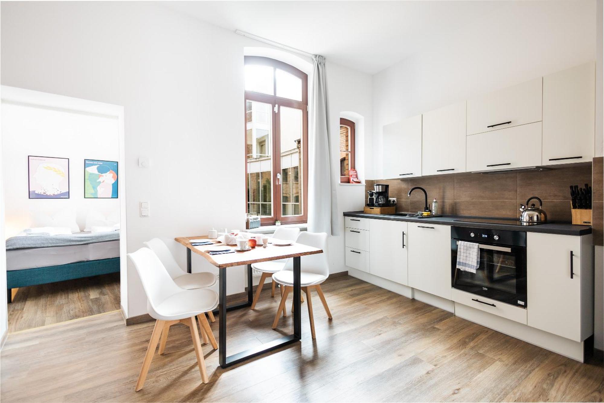 Apartments Am Neuen Theater - Altstadt - Zentral - Kueche - Wifi - Powered By Ko-Living ハレ エクステリア 写真