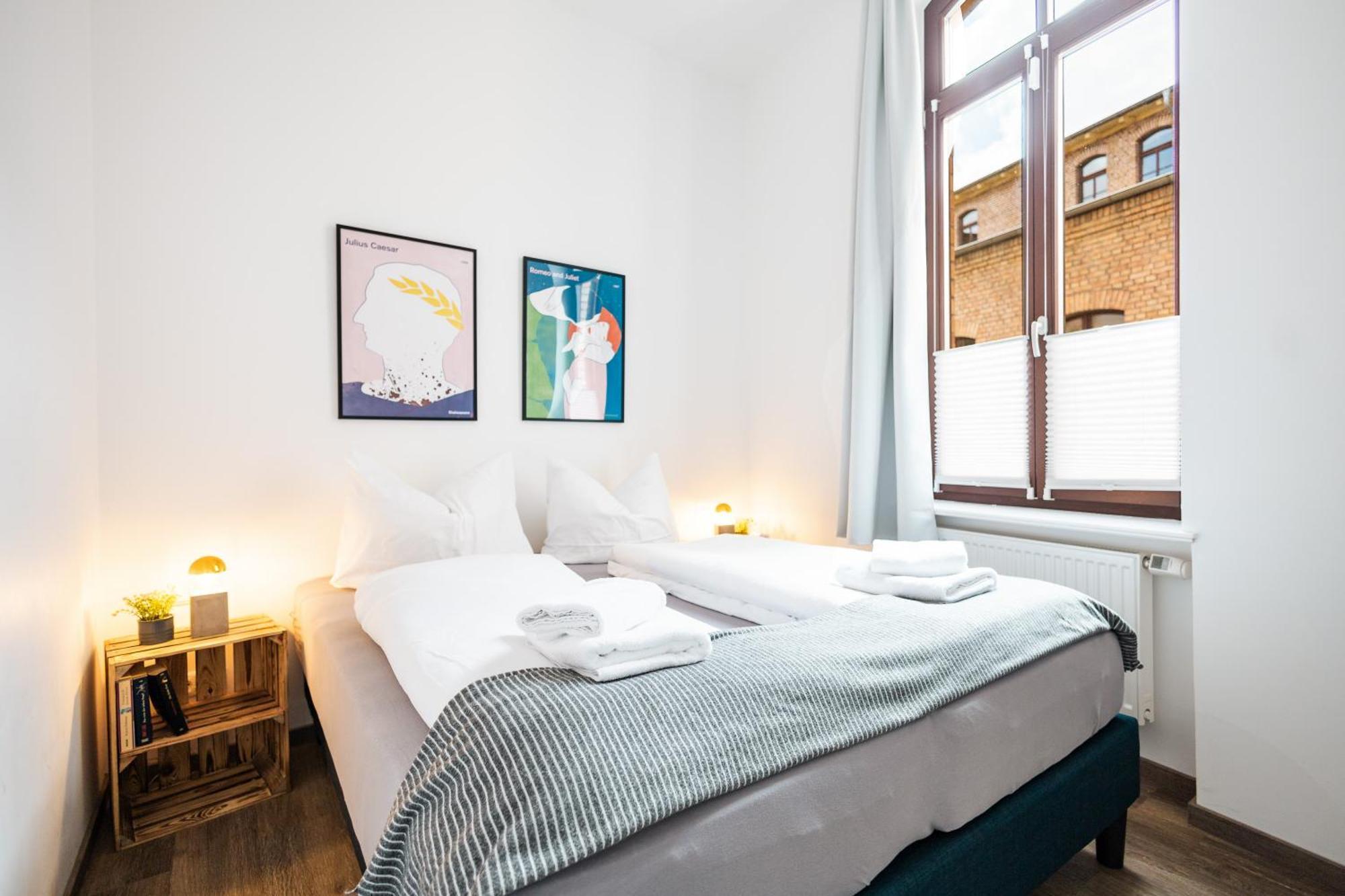 Apartments Am Neuen Theater - Altstadt - Zentral - Kueche - Wifi - Powered By Ko-Living ハレ エクステリア 写真